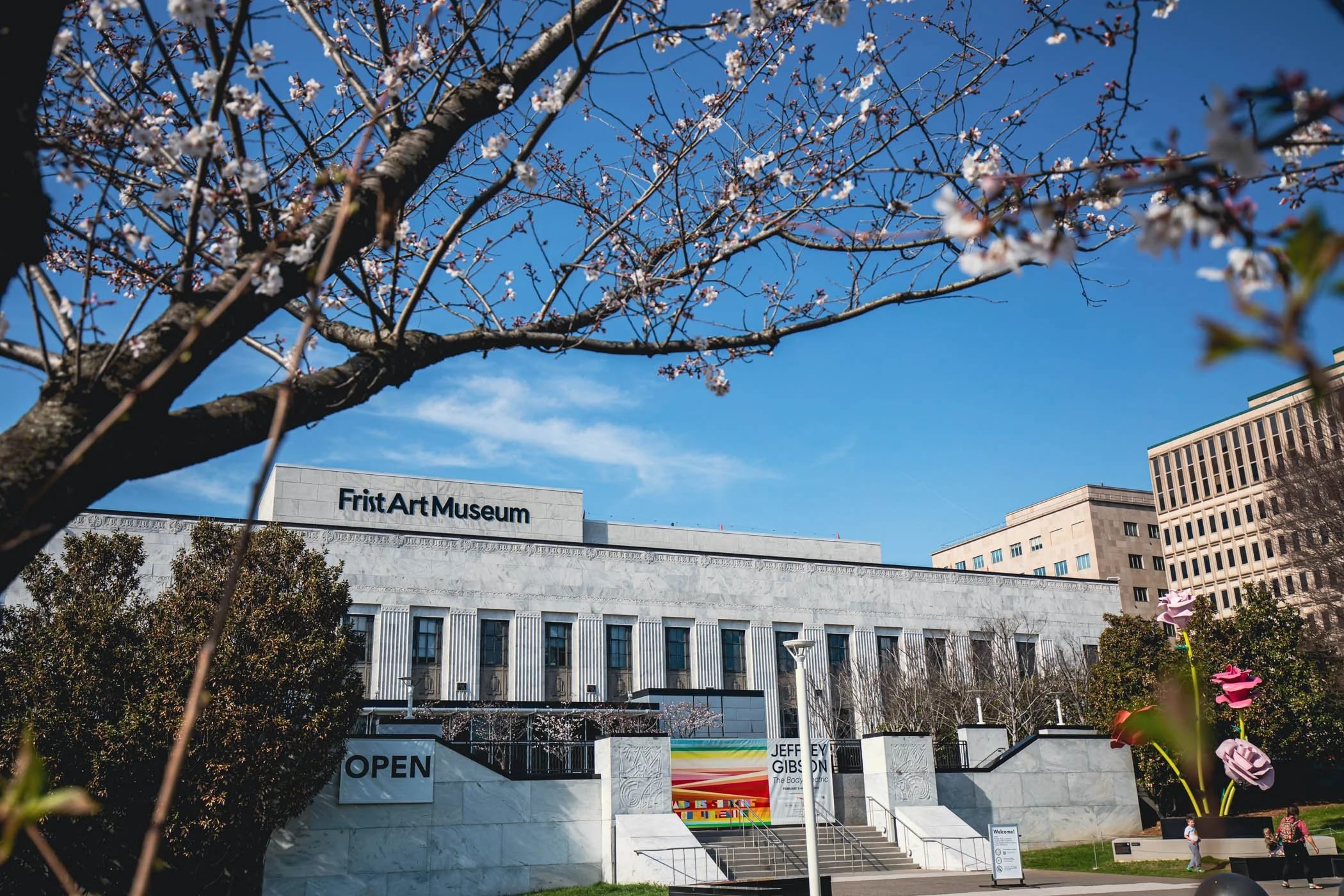 Frist Art Museum in spring bloom — home of Café Cheeserie
